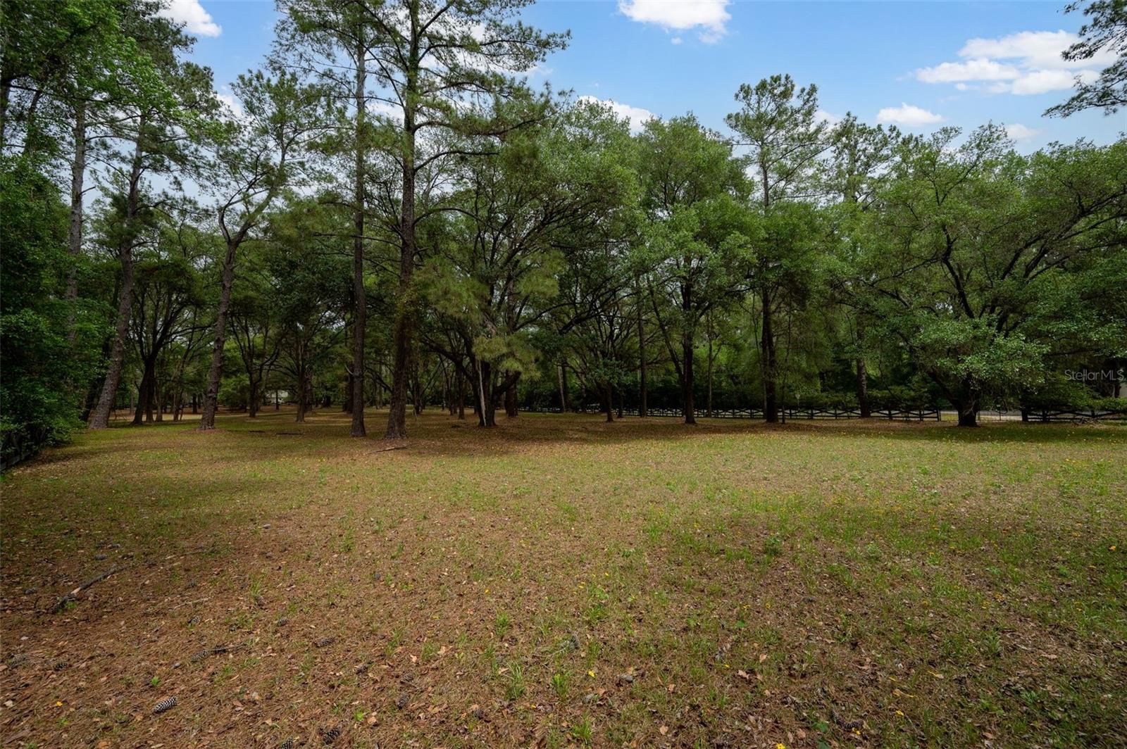 TOMOCA HILLS - Residential