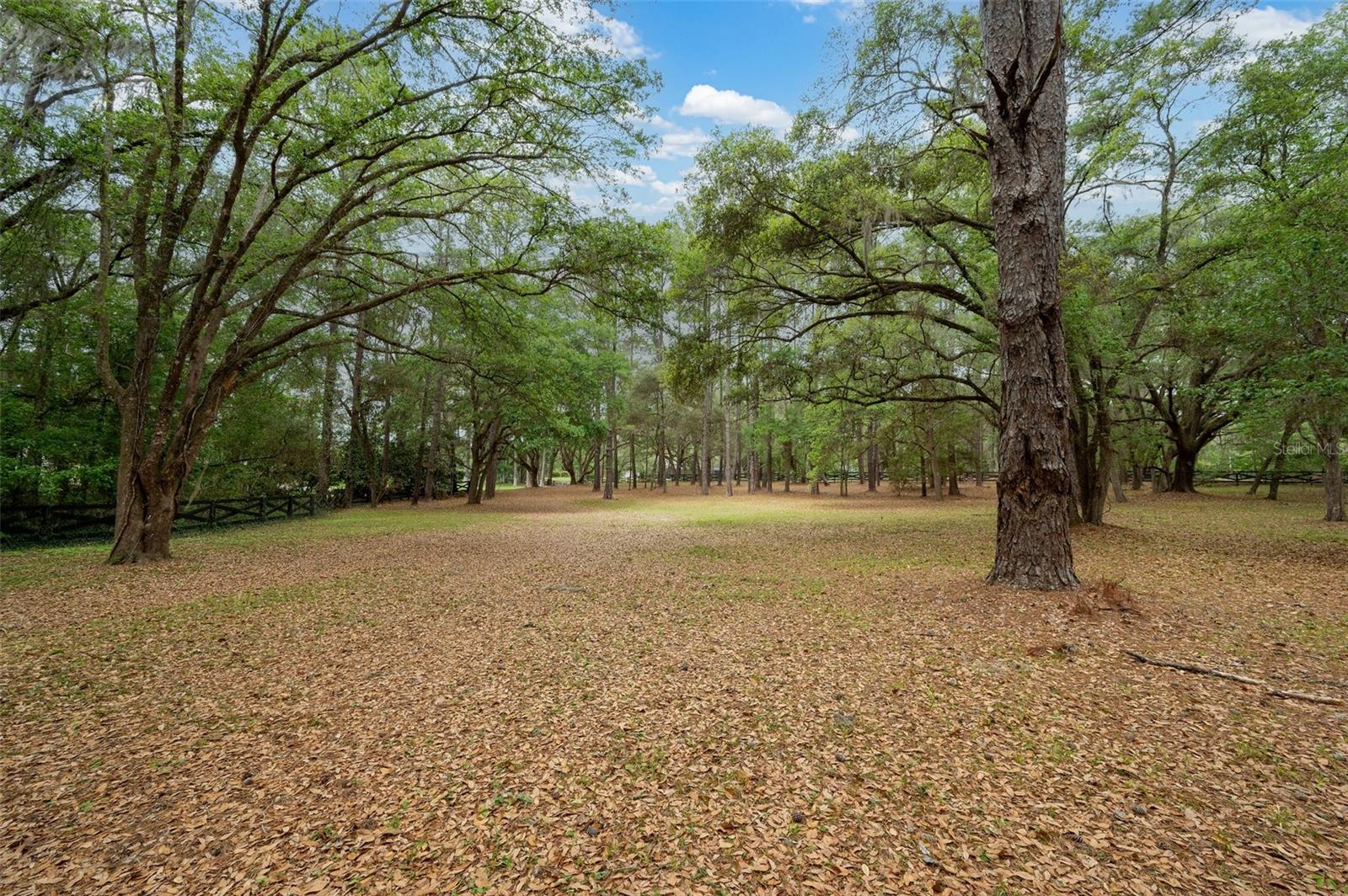 TOMOCA HILLS - Residential