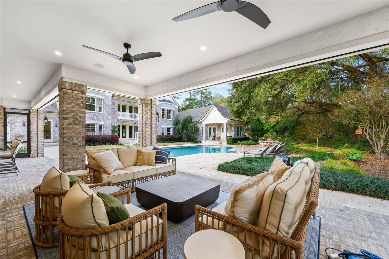 TOMOCA HILLS - Residential