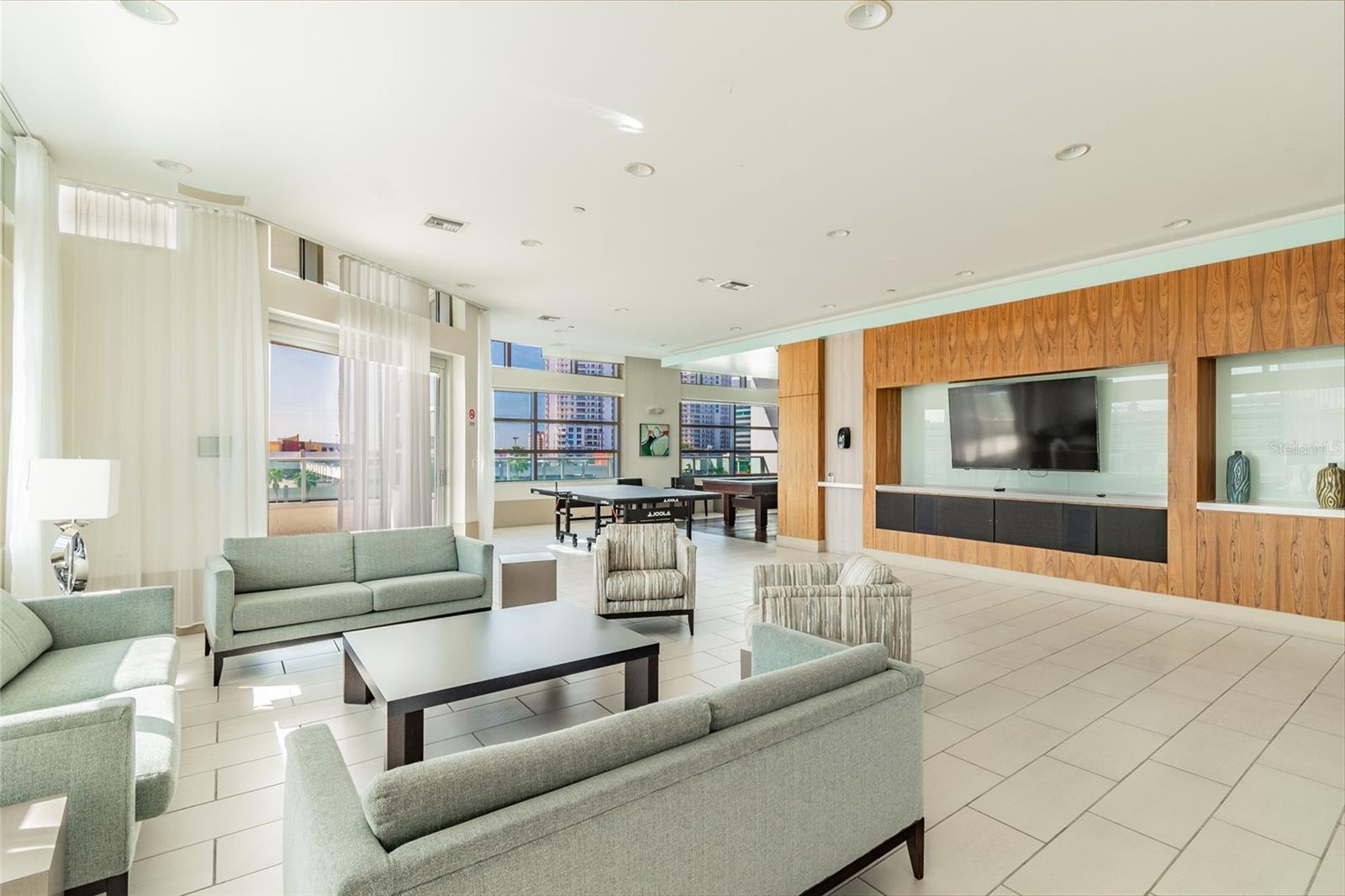 THE PLACE AT CHANNELSIDE A CON - Residential