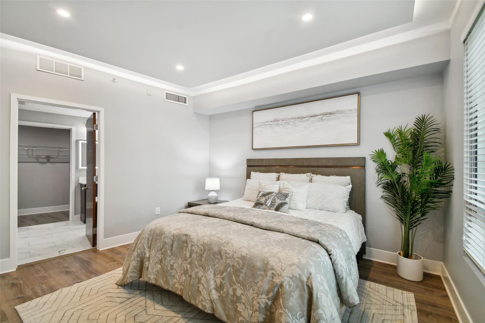 THE PLACE AT CHANNELSIDE A CON - Residential