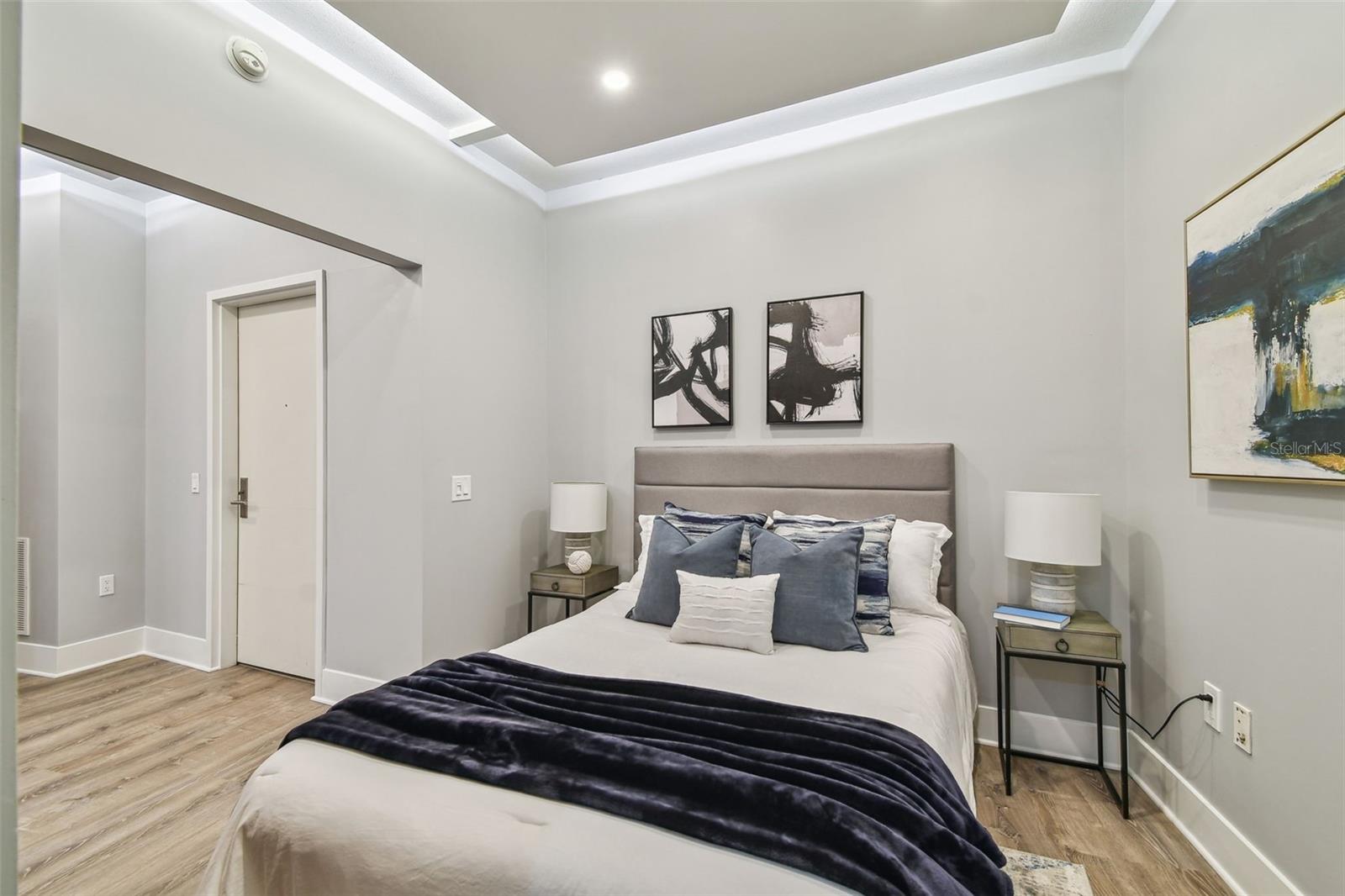 THE PLACE AT CHANNELSIDE A CON - Residential
