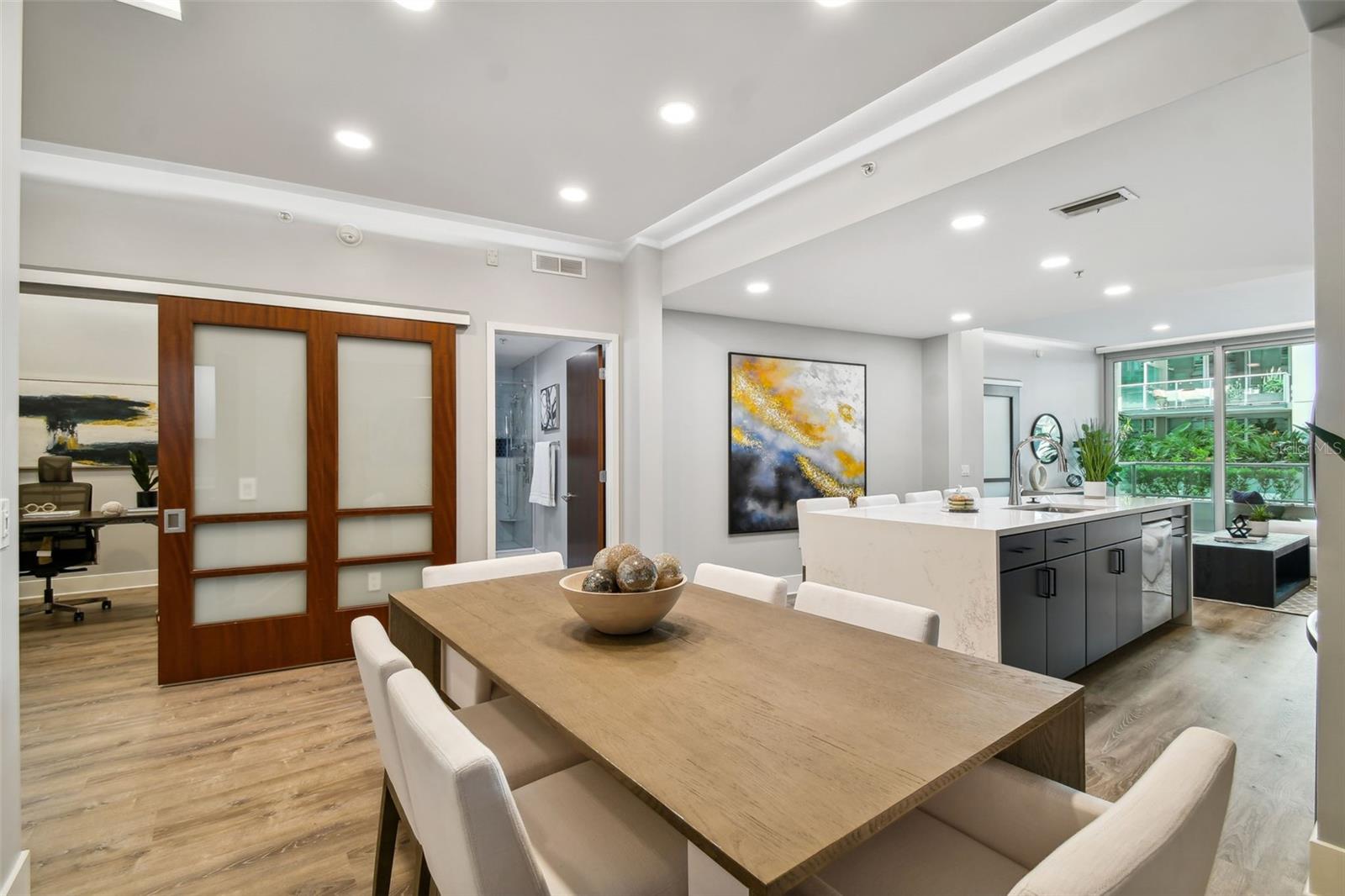 THE PLACE AT CHANNELSIDE A CON - Residential