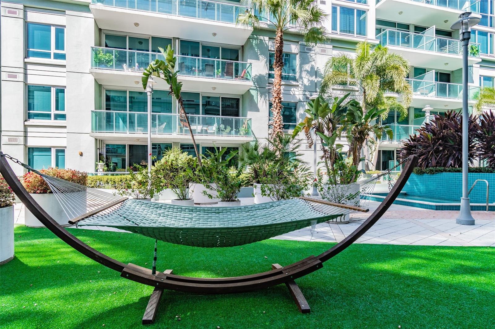 THE PLACE AT CHANNELSIDE A CON - Residential