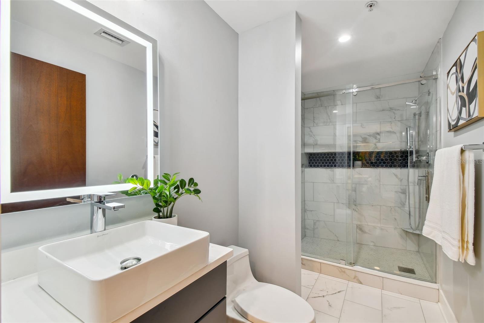 THE PLACE AT CHANNELSIDE A CON - Residential