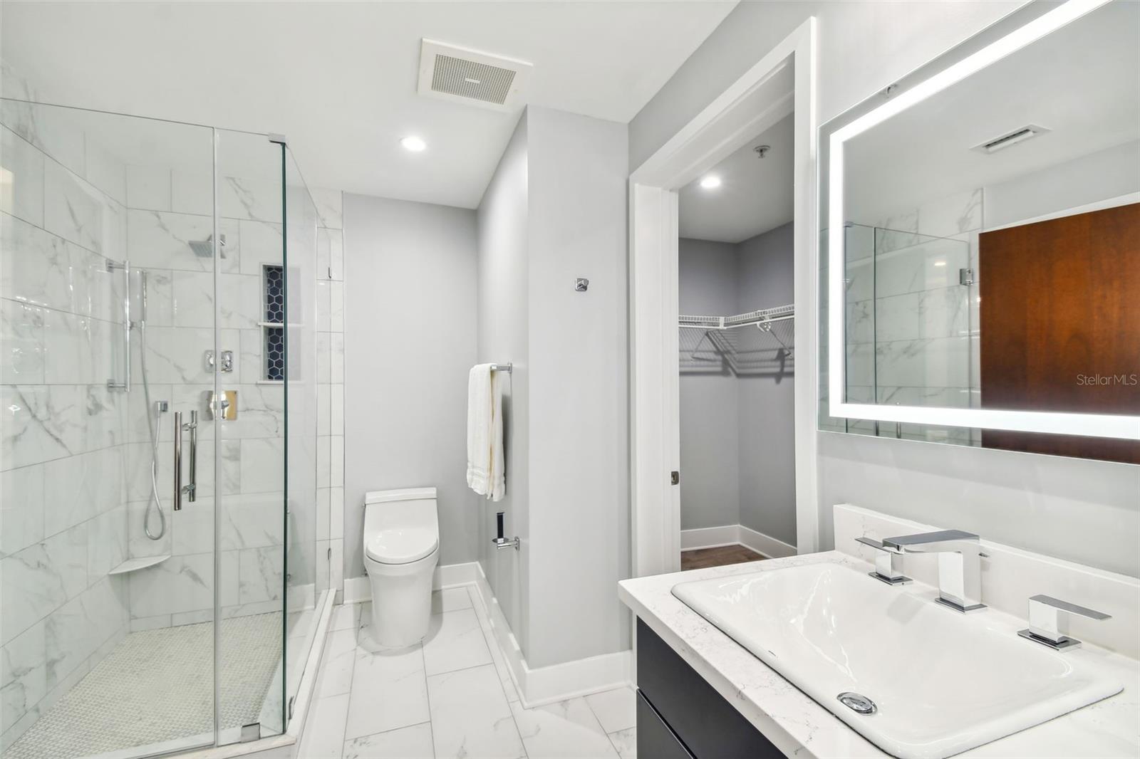 THE PLACE AT CHANNELSIDE A CON - Residential