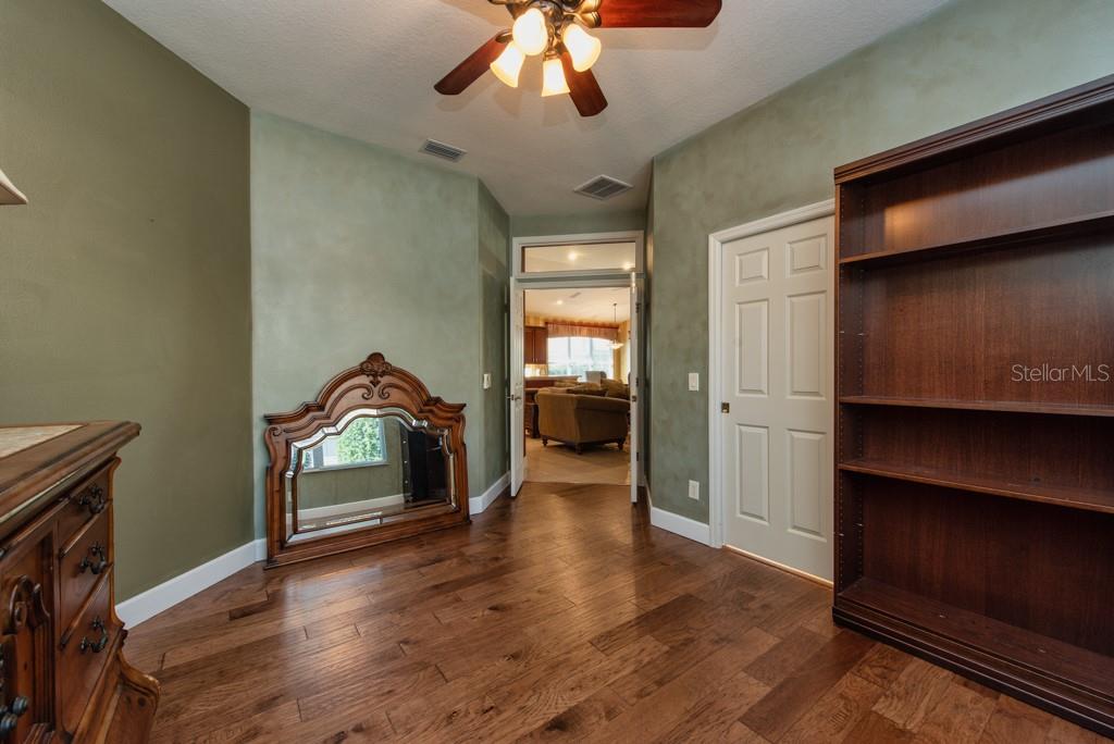 WOODVIEW VILLAS 03 - Residential