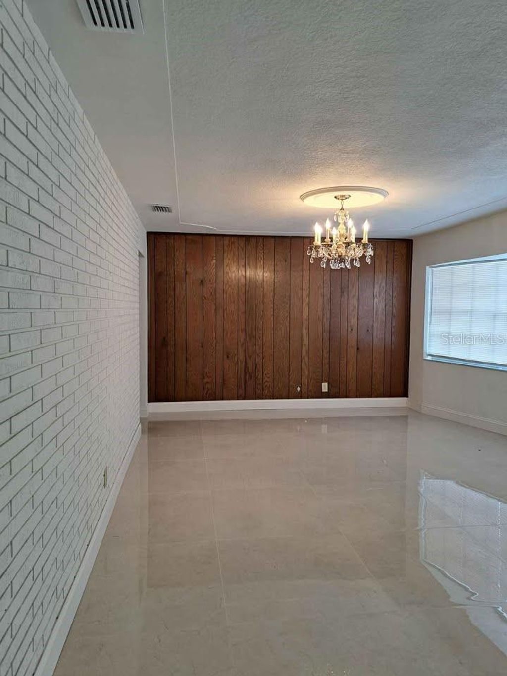 Photo of 406 Bullard Parkway, Temple Terrace, FL 33617 (MLS # TB8465930)