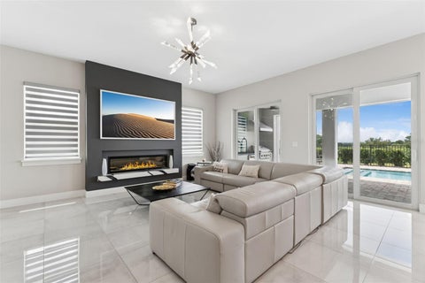 Tiny photo for 16020 Trivoli Circle, Montverde, FL 34756 (MLS # G5117364)
