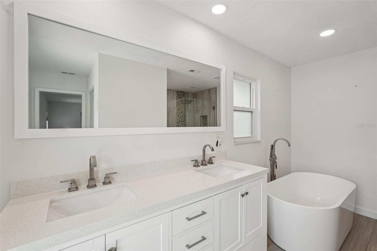 CENTER GATE ESTATES PH 01B - Residential