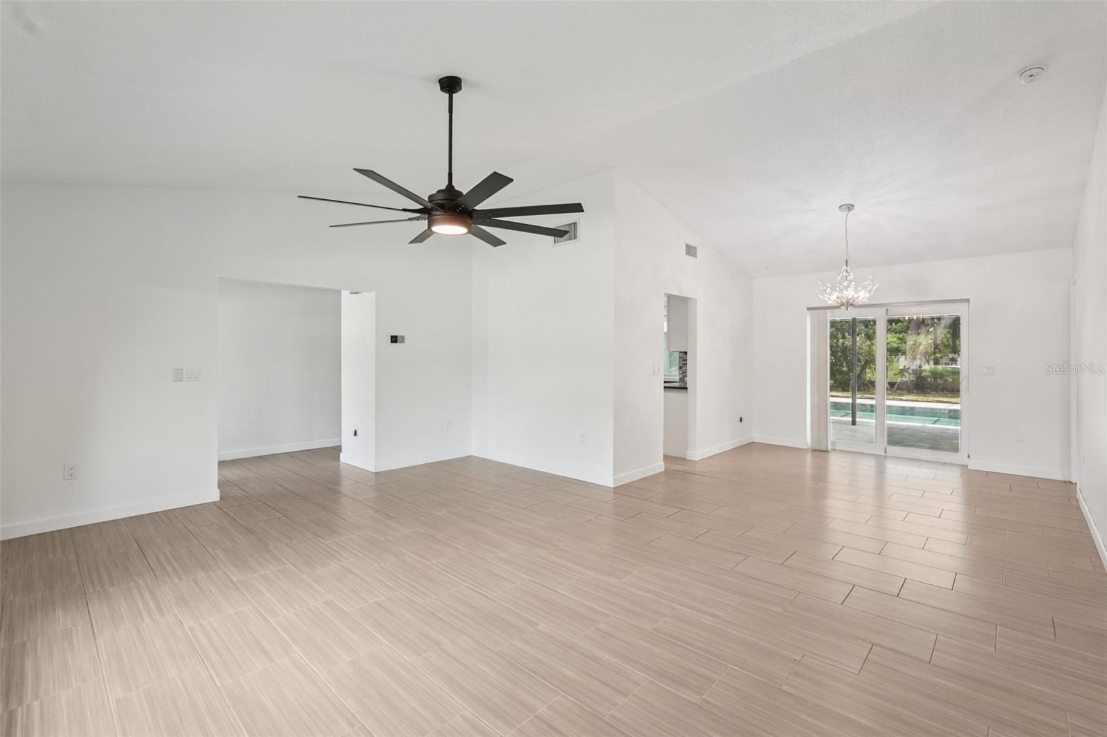 CENTER GATE ESTATES PH 01B - Residential