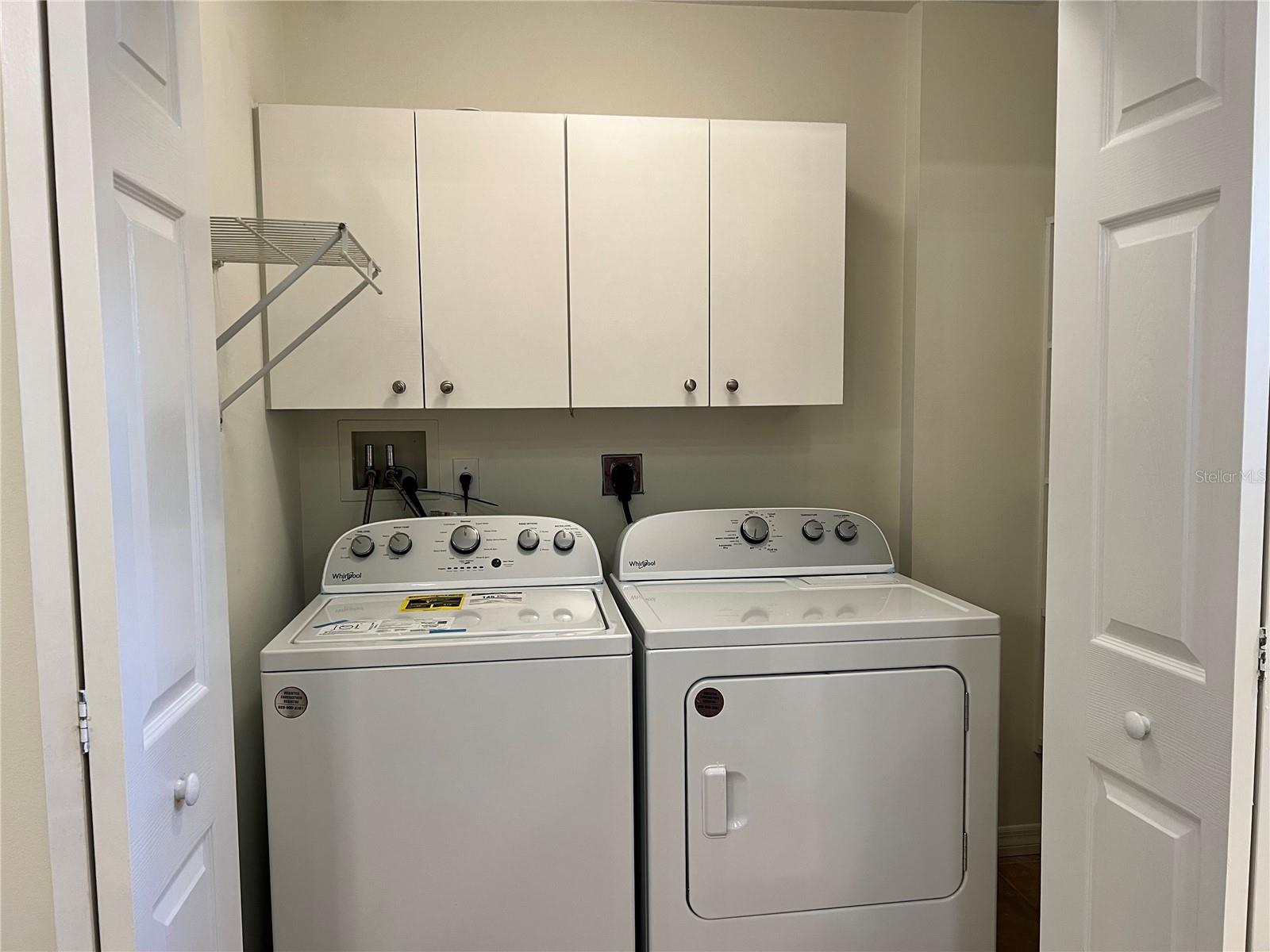 PINESTONE AT PALMER RANCH - Residential Lease