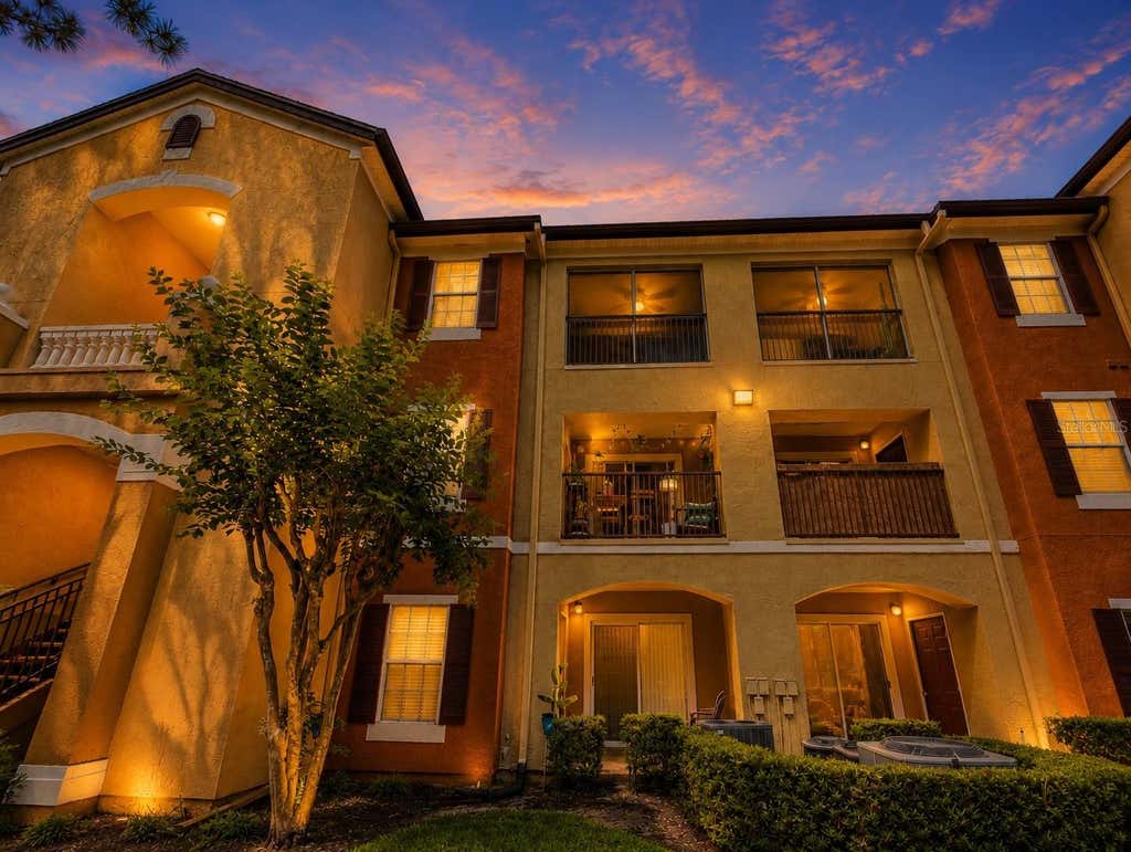 Photo of 802 Crest Pines Drive #836, Orlando, FL 32828 (MLS # S5151403)