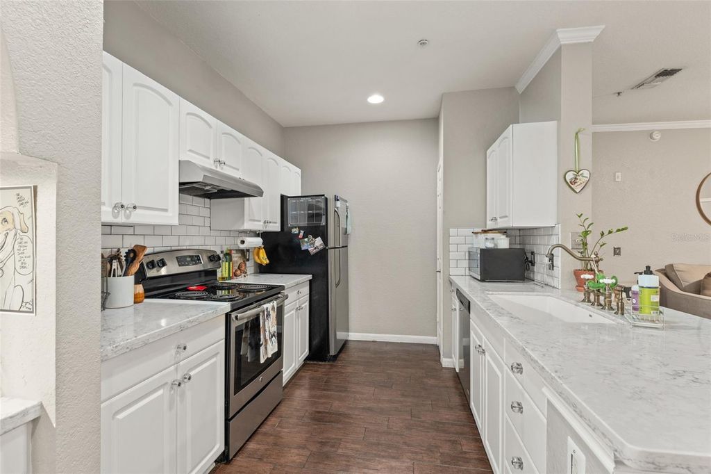 Photo of 860 N Orange Avenue #140, Orlando, FL 32801 (MLS # O6338241)