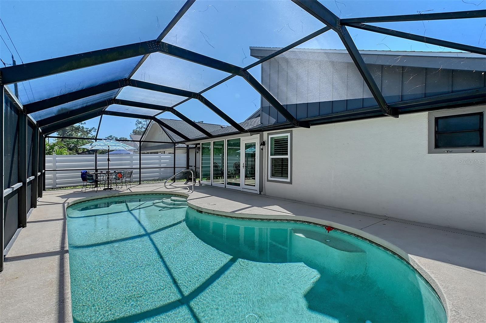 PINE TRACE CONDO - Residential