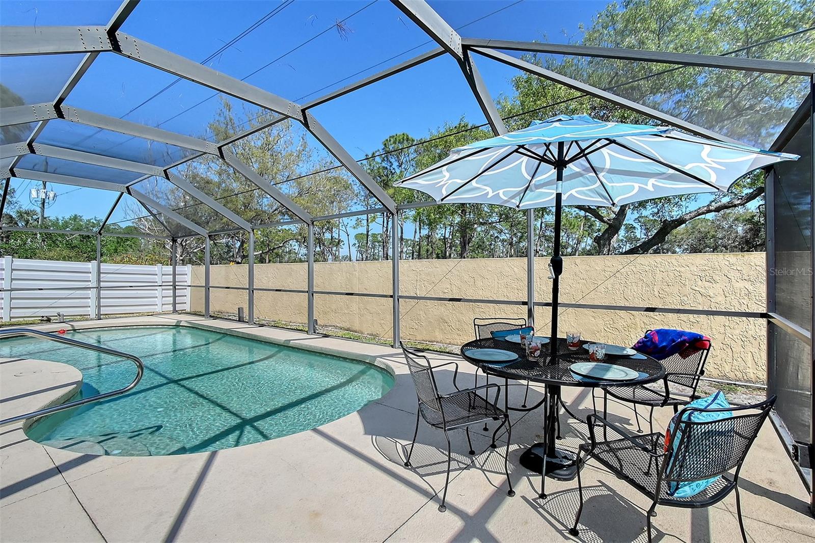 PINE TRACE CONDO - Residential