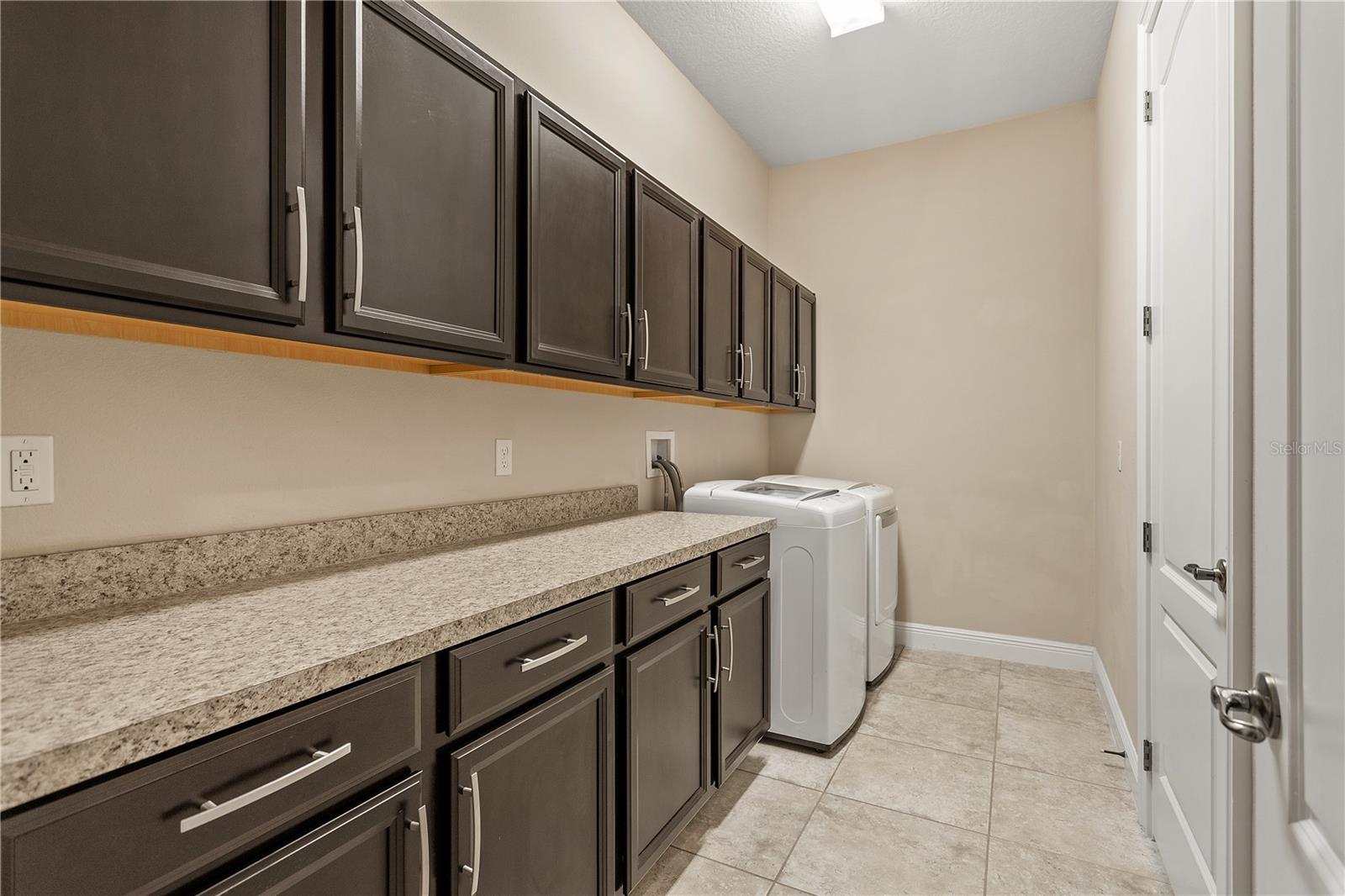 SIGNATURE LKS-PCL 01D PH 02 - Residential