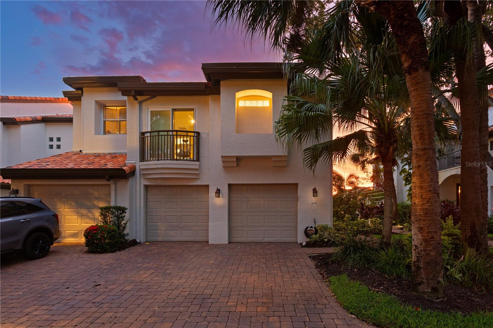 Welcome Home to your island paradise in the Heart of the City located within the
24-hr. gated neighborhood of Harbour Island. This lovely home is an end/corner location
and offers a private side entrance and oversized 2-car garage. Architecturally appealing
floor plan with three bedrooms plus a loft/office; soaring cathedral ceilings and
oversized impact rated windows allowing tons of natural light to fill the home.
Step into the inviting and open layout of the welcoming family room, featuring
brand-new impact-rated sliding glass doors that leads out to a spacious west-facing
deck—perfect for grilling, entertaining, and taking in beautiful sunset views over the pool
area. The main living level also features a beautifully updated kitchen with quartz
countertops, abundant cabinetry, and newer stainless steel appliances. This space
flows seamlessly into an additional living area, making it perfect for hosting guests.
Completing the downstairs level are a convenient powder room, a laundry area, and
additional storage space all designed with everyday comfort and functionality in mind.
Upstairs, the thoughtfully designed split-level floorplan offers exceptional privacy
between the spacious secondary bedrooms and the luxurious primary suite. Bedroom 2
features a sliding glass door leading to a charming Juliet-style balcony, while a well-
appointed Jack & Jill bathroom connects Bedrooms 2 and 3—ideal for family or guests.
The owner’s suite is a true retreat, showcasing a grand double-door entry, soaring
vaulted ceilings, an expanded walk-in closet with built-in organizers, and a beautifully
updated en-suite bath with a soaking tub and separate shower. Adjacent to the primary
suite is a versatile loft area—perfect as a home office, den, or reading nook—with
access to a private balcony where you can relax and enjoy the cool breezes.
The neighborhood of Harbour Homes is a lovely enclave of townhomes with
barrel tile roofs, interlocking paver driveways and walkways, lush mature landscaping,
and concrete block demising walls extending to attic spaces for sound mitigation and
fire safety enhancements. The Harbour Island community is a one-of-a-kind 24 hr.
planned community in the Heart of the City, with convenient pedestrian access to arts,
entertainment, Tampa's iconic Bayshore Blvd, Tampa Riverwalk, Sparkman Wharf, and
the $3 billion Water Street Tampa. Imagine having many of Tampa's great resources at
your fingertips. So, what are you waiting for?....live like you are on vacation Every.
Single. Day! Hurry, this will not last long.