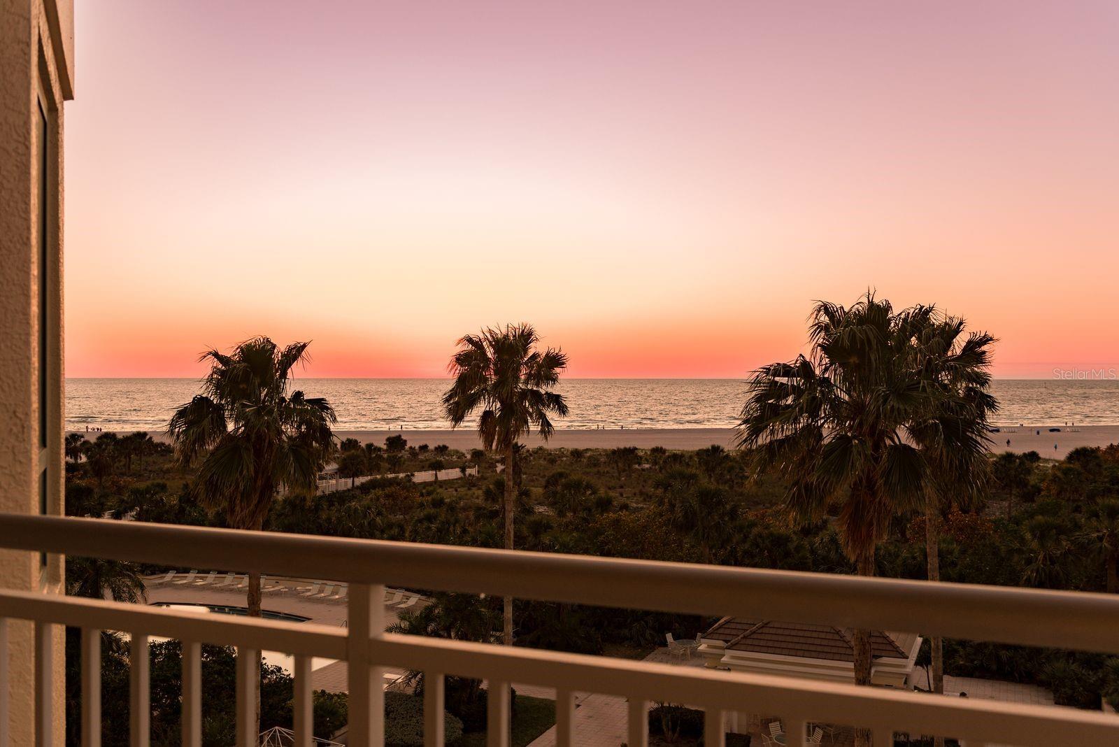 GRANDE ON SAND KEY CONDO PHASE II UNIT 402 GAR 21 - Residential