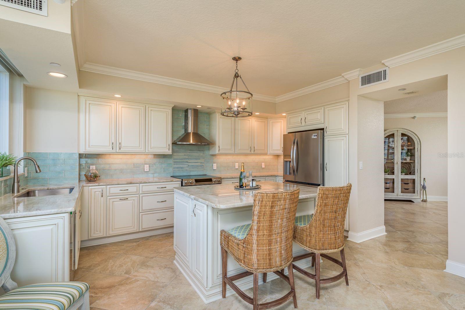 GRANDE ON SAND KEY CONDO PHASE II UNIT 402 GAR 21 - Residential