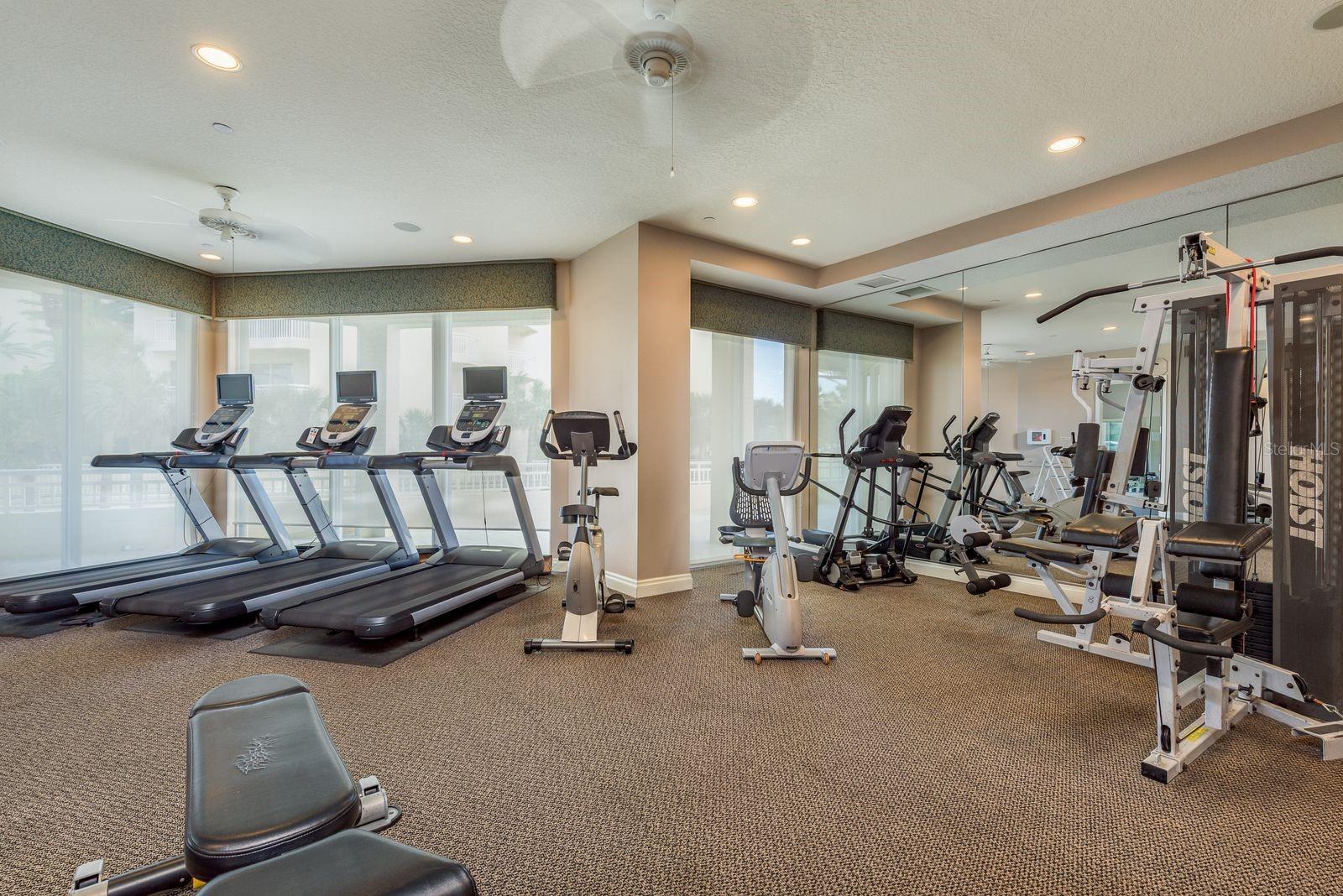 GRANDE ON SAND KEY CONDO PHASE II UNIT 402 GAR 21 - Residential