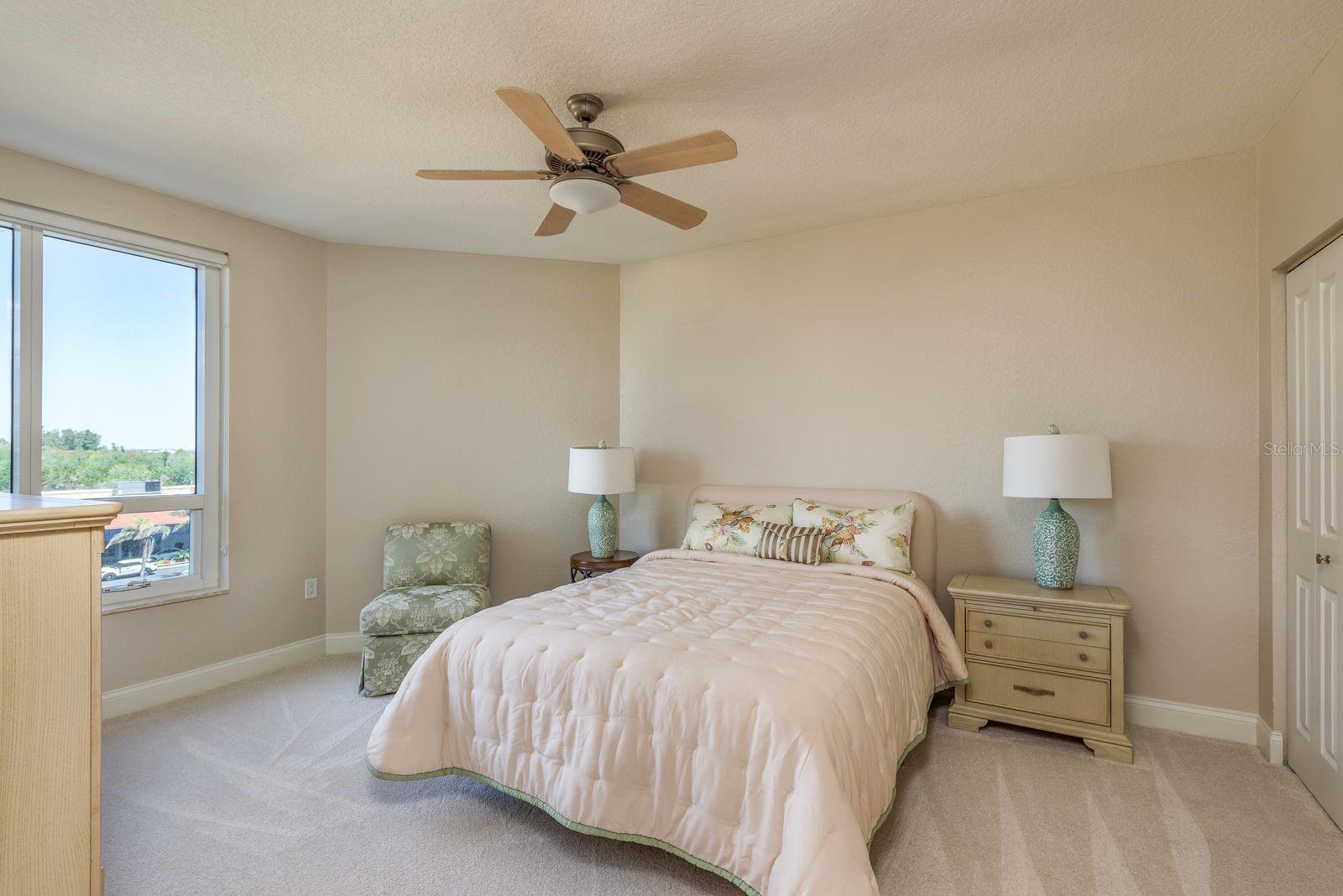 GRANDE ON SAND KEY CONDO PHASE II UNIT 402 GAR 21 - Residential
