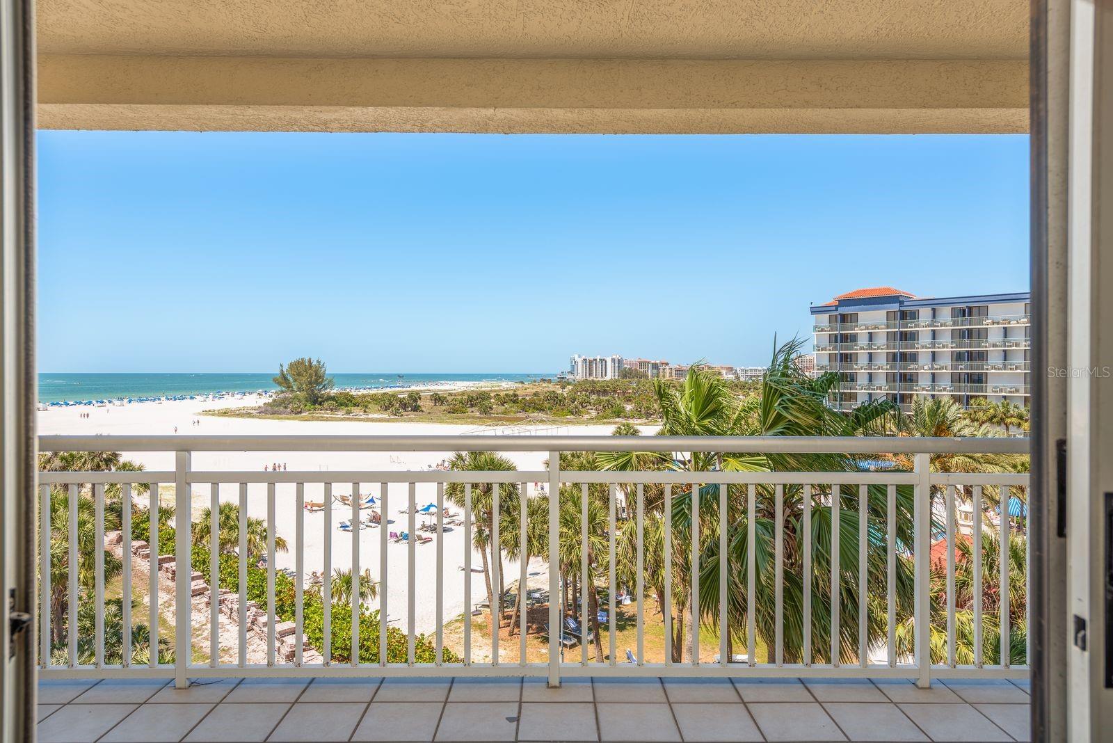 GRANDE ON SAND KEY CONDO PHASE II UNIT 402 GAR 21 - Residential