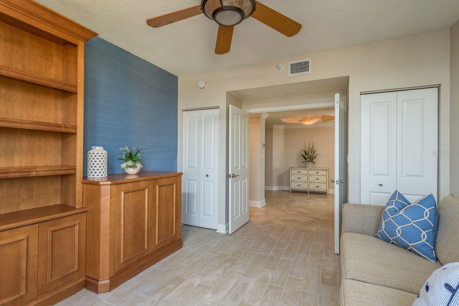 GRANDE ON SAND KEY CONDO PHASE II UNIT 402 GAR 21 - Residential