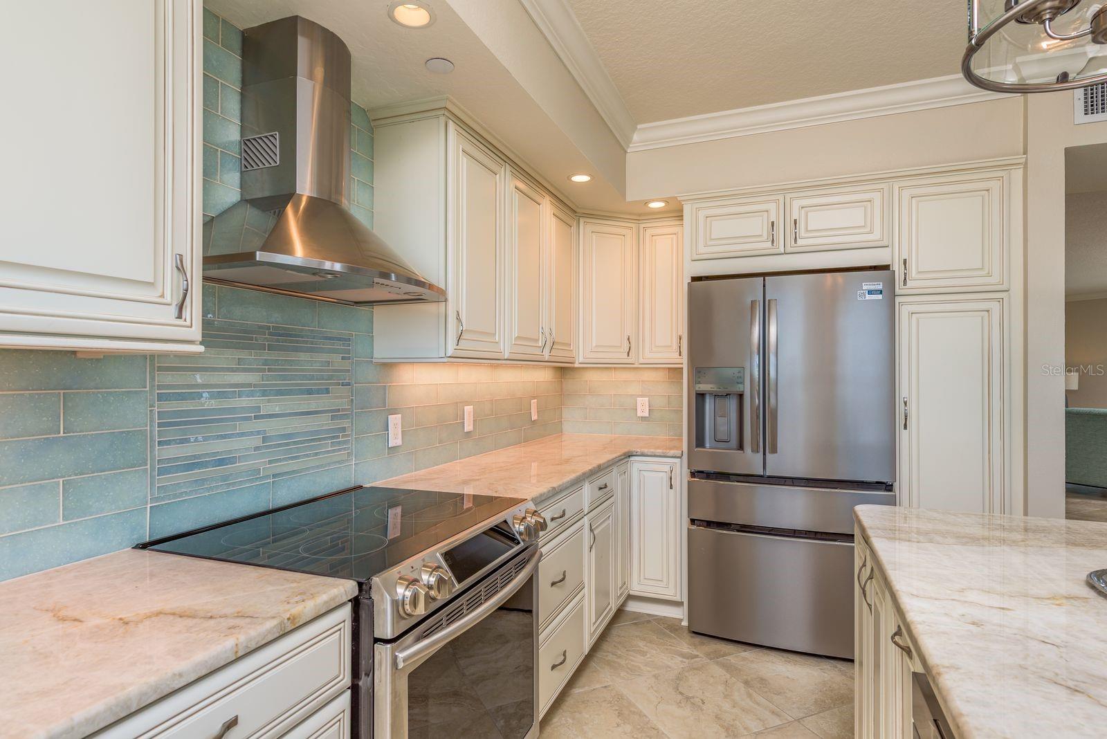 GRANDE ON SAND KEY CONDO PHASE II UNIT 402 GAR 21 - Residential