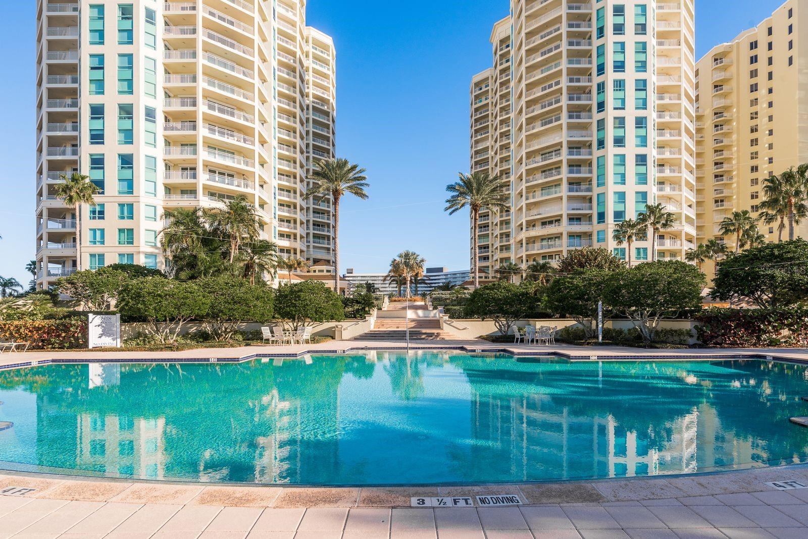 GRANDE ON SAND KEY CONDO PHASE II UNIT 402 GAR 21 - Residential