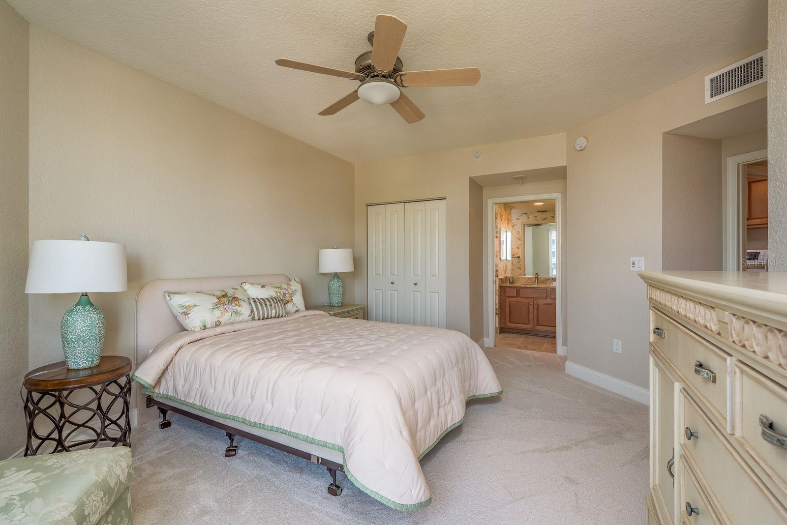 GRANDE ON SAND KEY CONDO PHASE II UNIT 402 GAR 21 - Residential