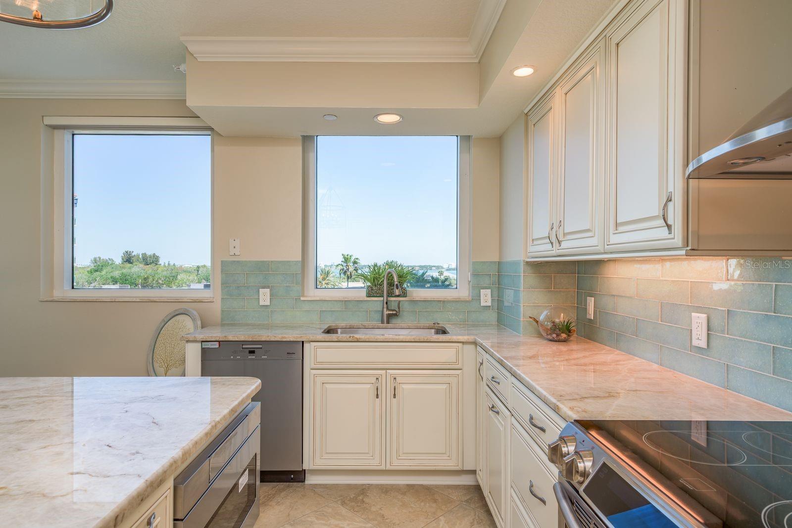 GRANDE ON SAND KEY CONDO PHASE II UNIT 402 GAR 21 - Residential