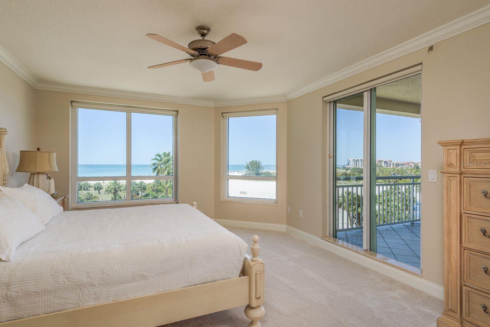 GRANDE ON SAND KEY CONDO PHASE II UNIT 402 GAR 21 - Residential