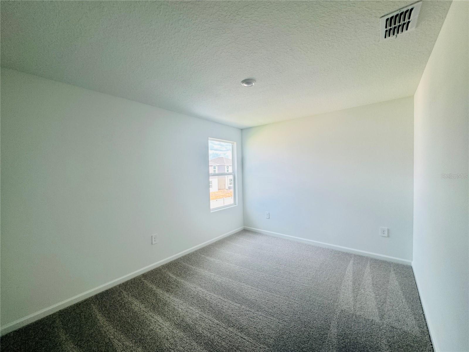 HUNT CLUB AT LAKE WALES PHASE 1 - Residential Lease