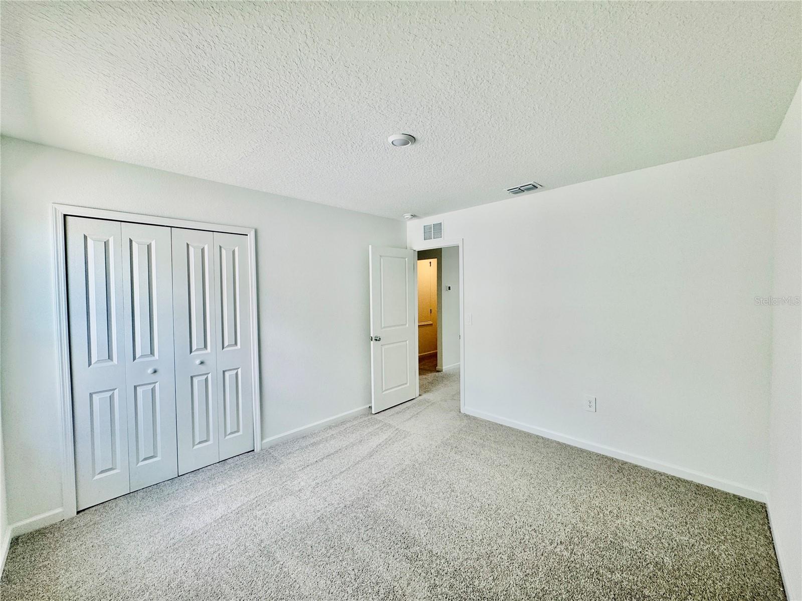 HUNT CLUB AT LAKE WALES PHASE 1 - Residential Lease