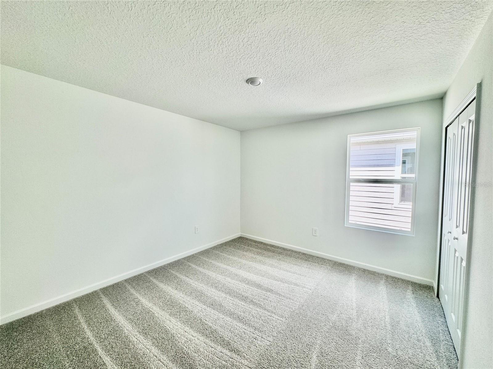 HUNT CLUB AT LAKE WALES PHASE 1 - Residential Lease