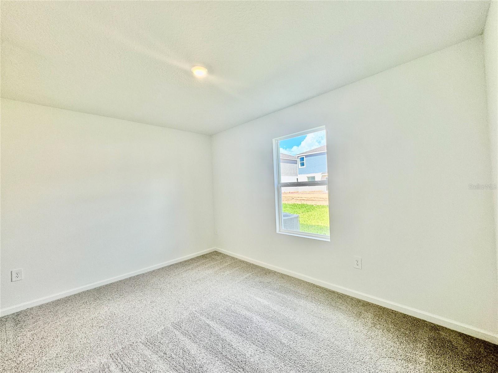 HUNT CLUB AT LAKE WALES PHASE 1 - Residential Lease