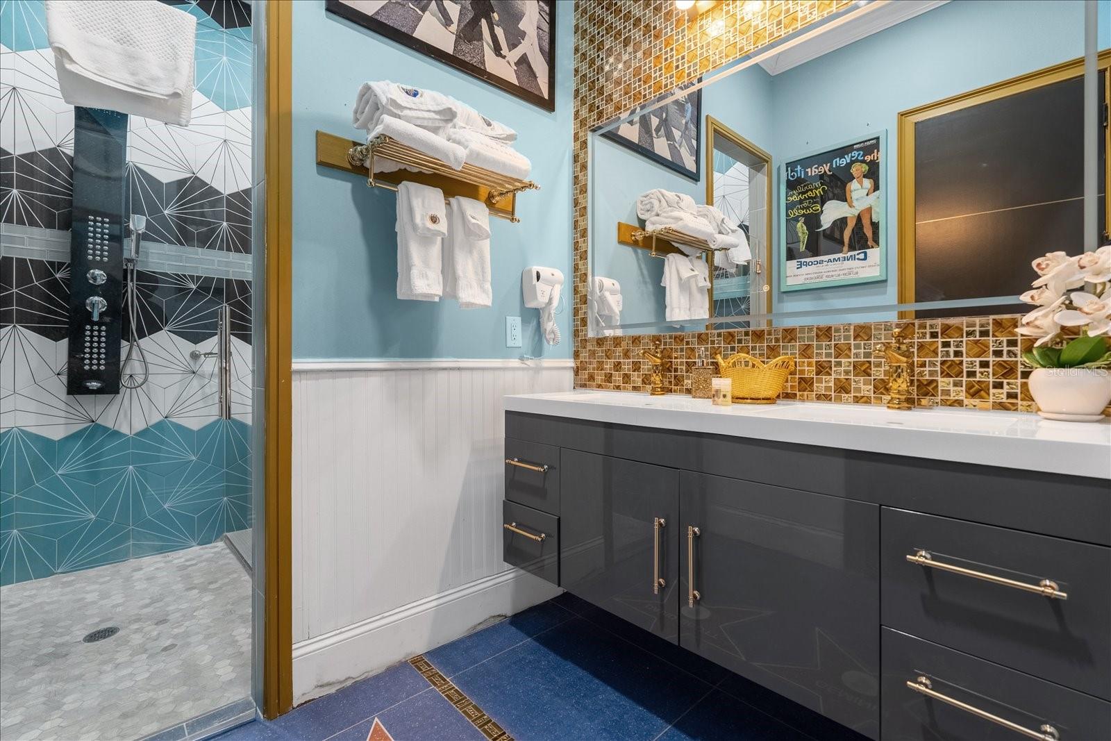 FANTASY ISLAND RES ORLANDO - Residential