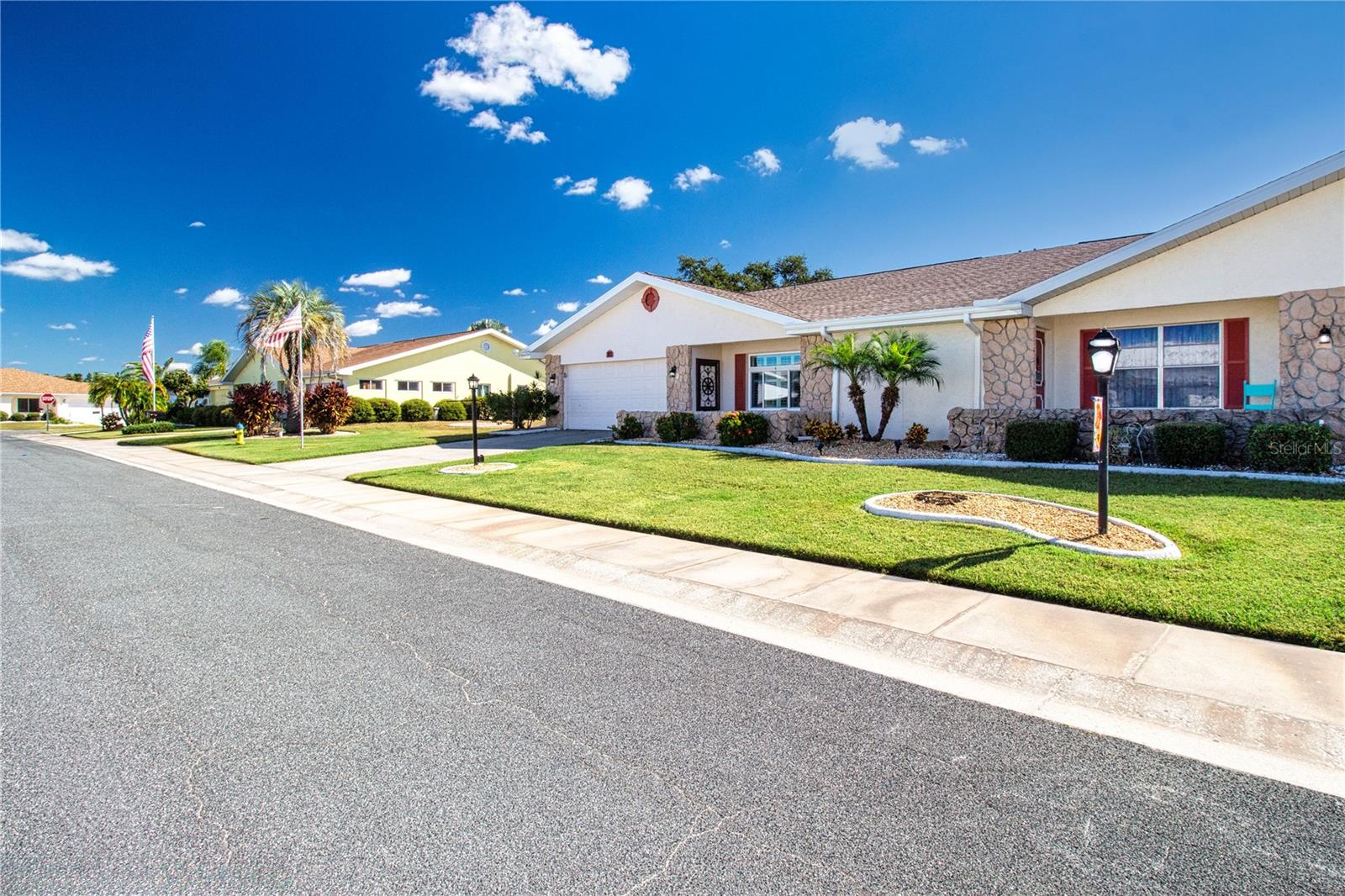 1815 BUTTERFLY PLACE