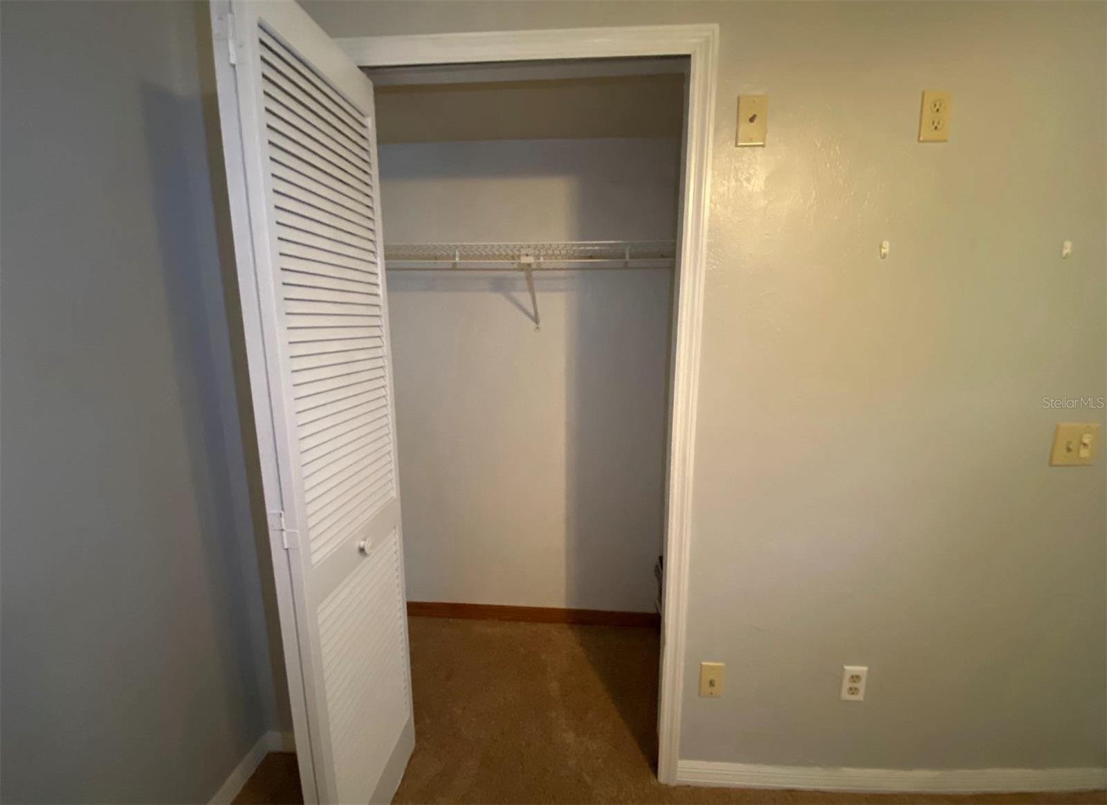 ROCKWOOD VILLAS - Residential Lease