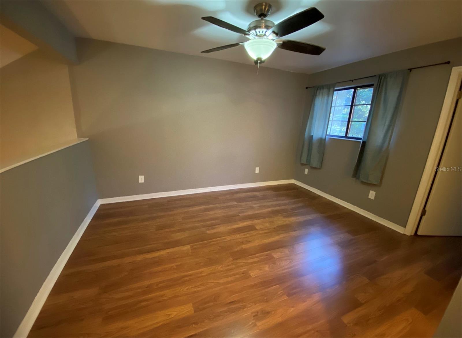 ROCKWOOD VILLAS - Residential Lease