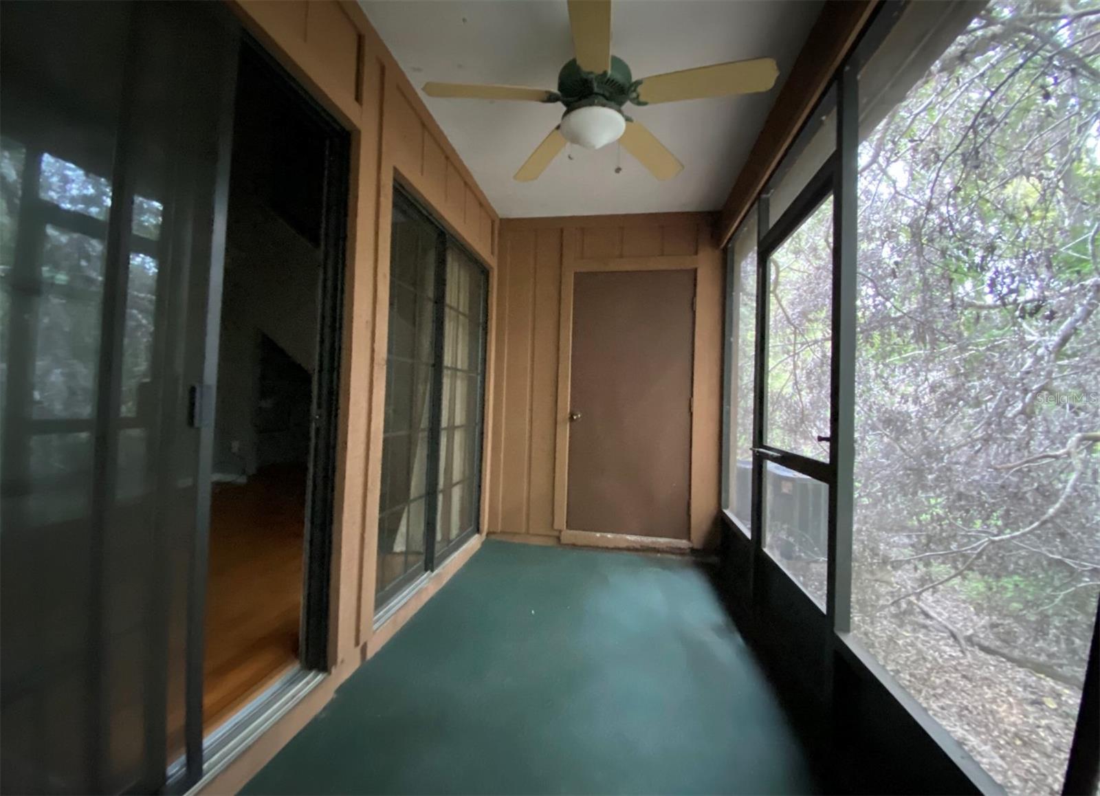 ROCKWOOD VILLAS - Residential Lease