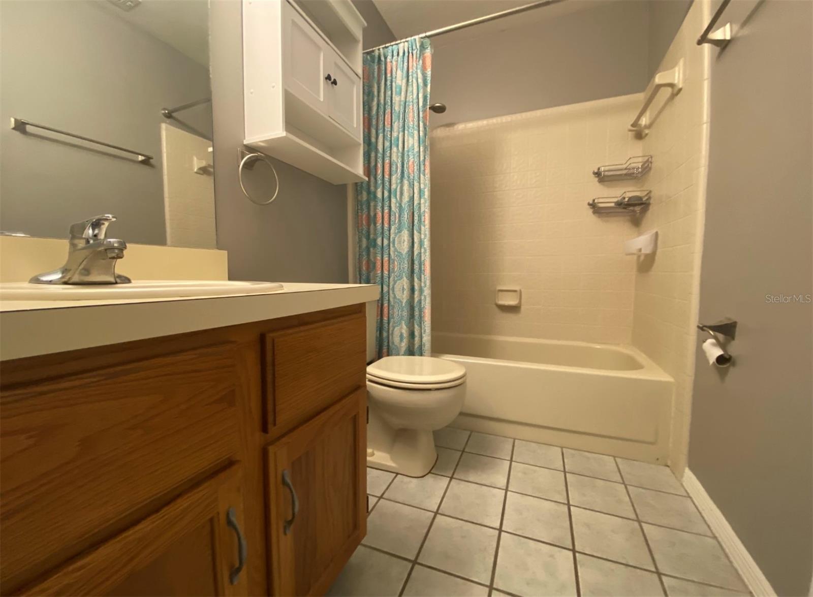 ROCKWOOD VILLAS - Residential Lease