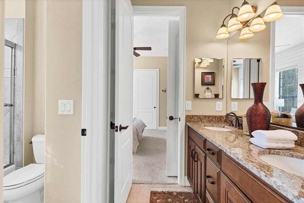 FOUNDERS CLUB - Residential