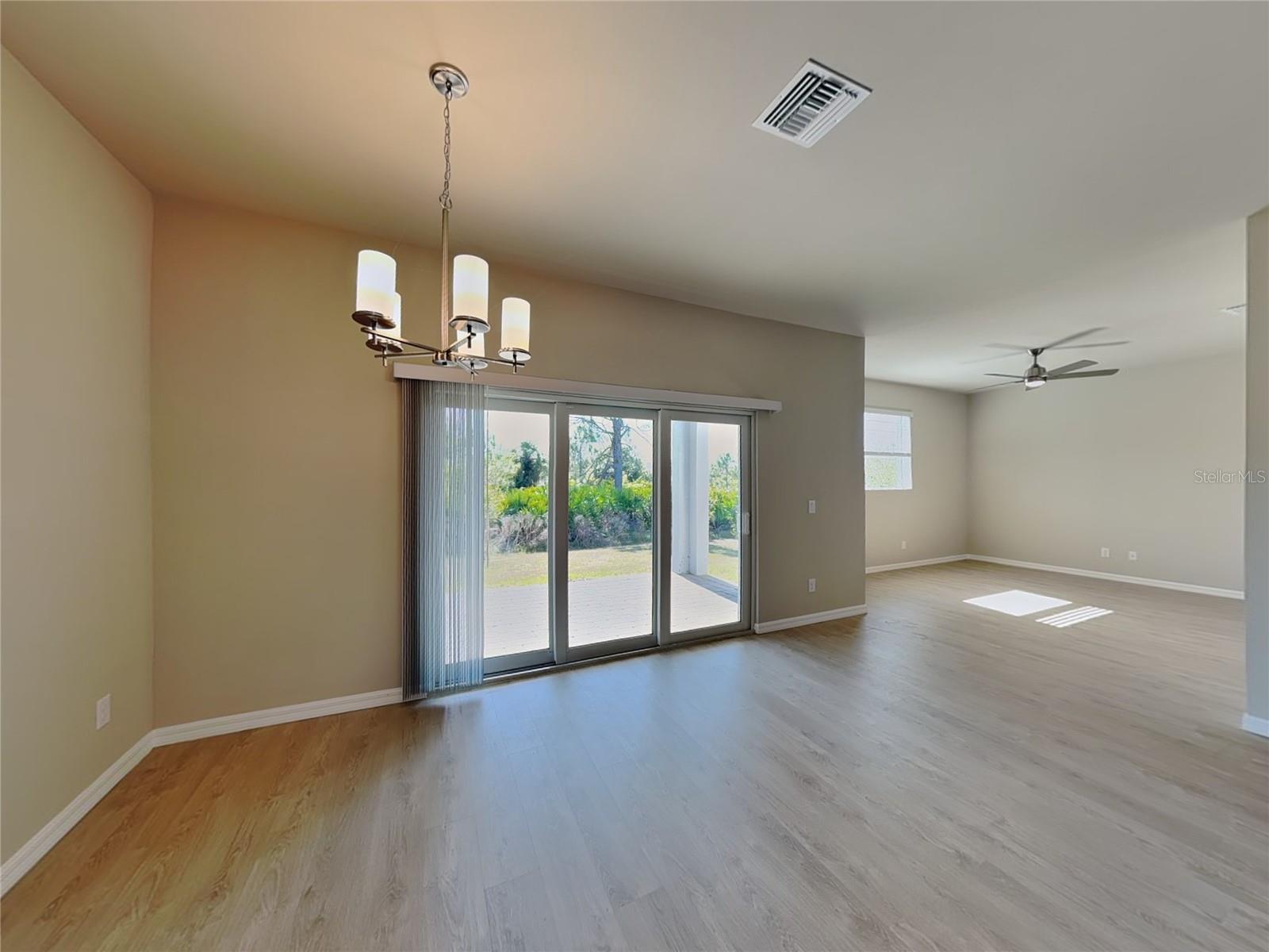 ROTONDA LAKES - Residential