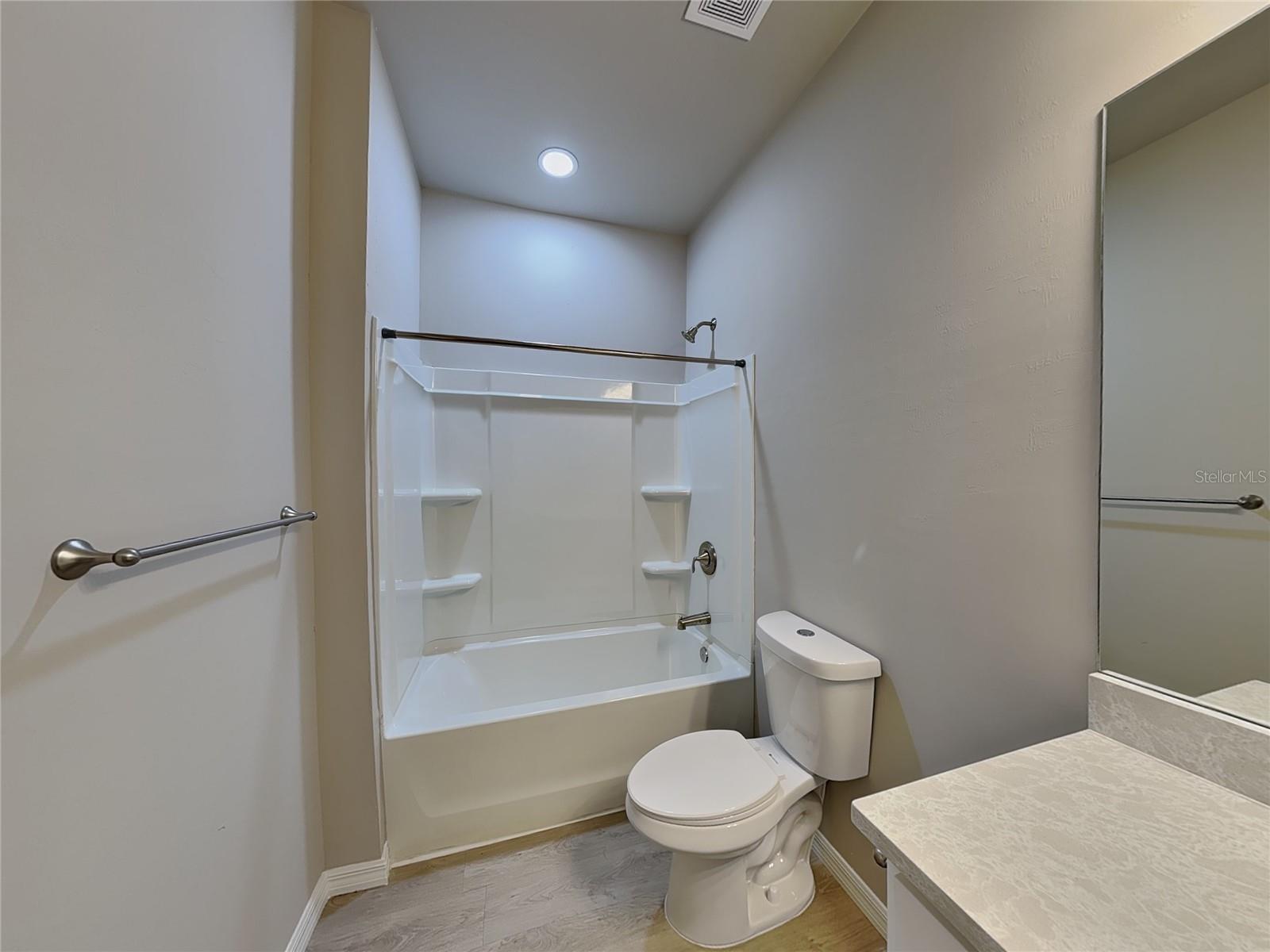 ROTONDA LAKES - Residential