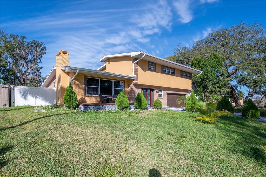 Photo of 5006 Monet Avenue, Belle Isle, FL 32812 (MLS # O6450466)