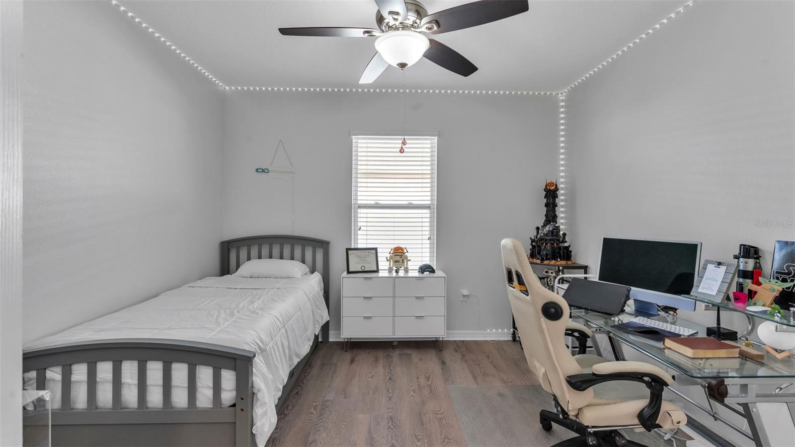 LYLE OAKS - Residential