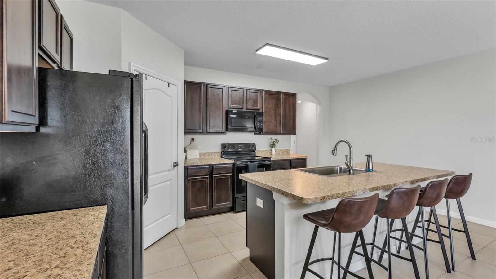 LYLE OAKS - Residential