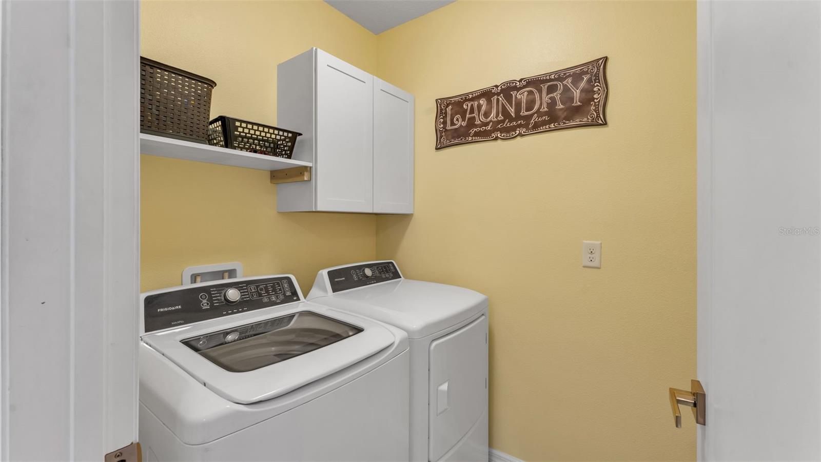 LYLE OAKS - Residential